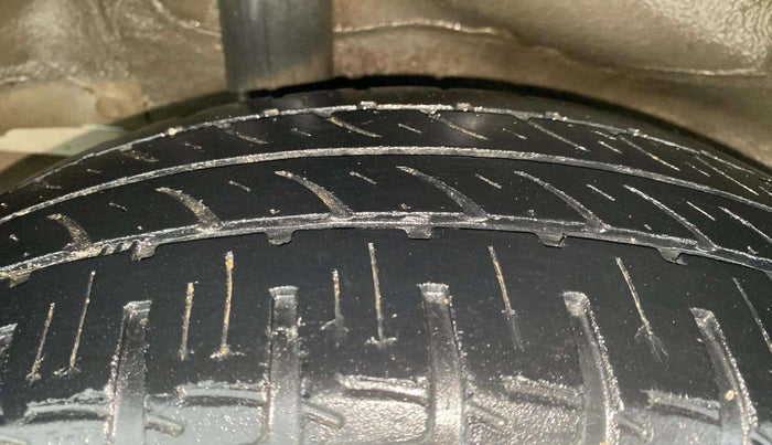 2017 Honda Jazz 1.2L I-VTEC V AT, Petrol, Automatic, 52,199 km, Right Rear Tyre Tread