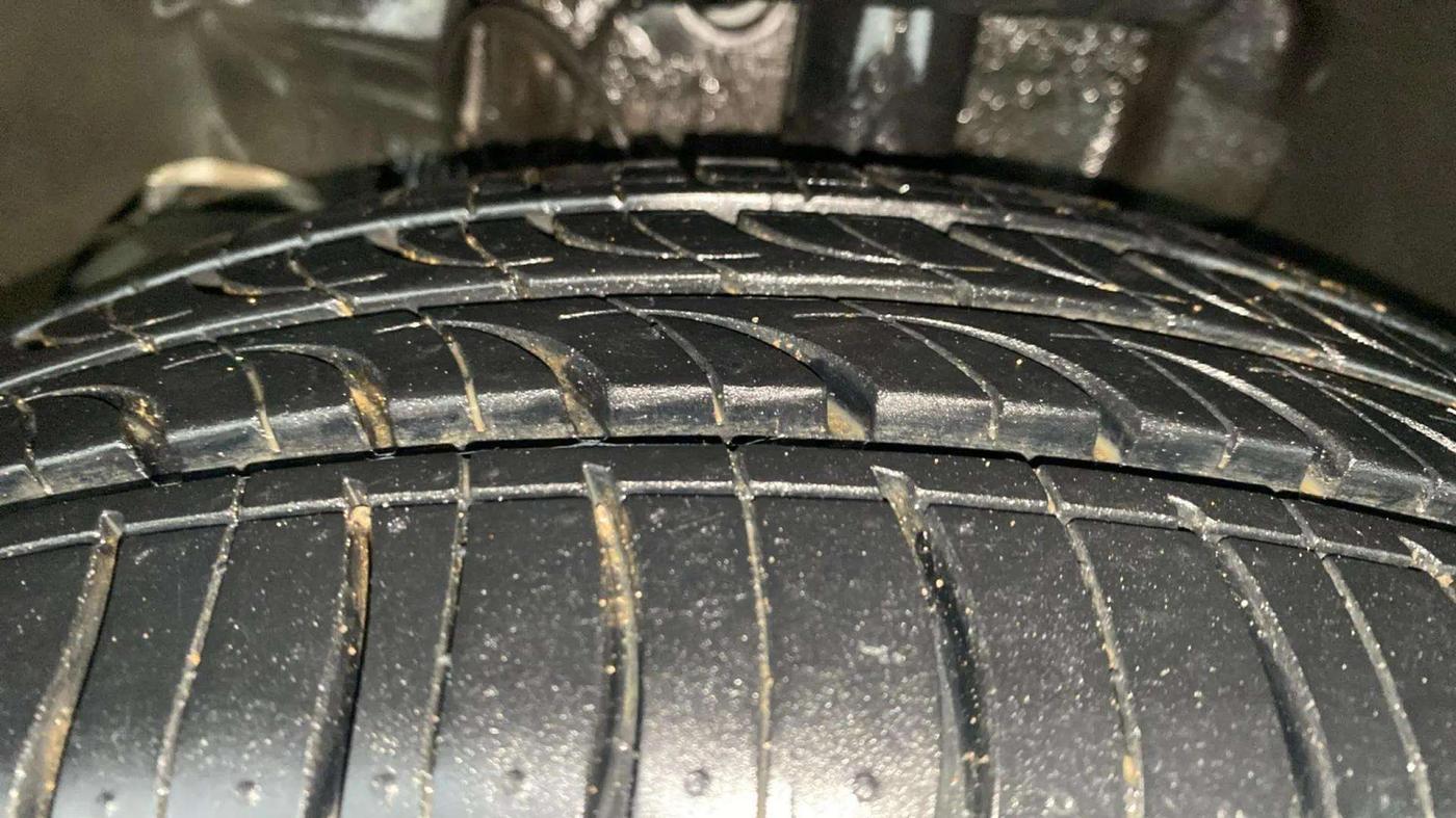 2023 Tata TIAGO NRG XZ AMT, Petrol, Automatic, 14,704 km, Left Front Tyre Tread