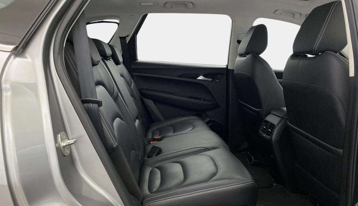 2020 MG HECTOR SHARP 1.5 DCT PETROL, Petrol, Automatic, 35,904 km, Right Side Rear Door Cabin