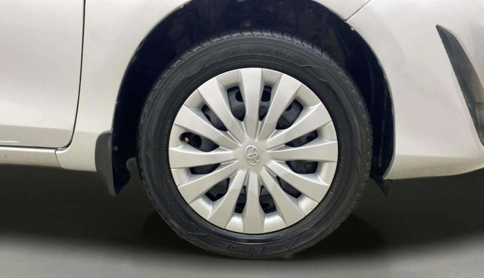 2018 Toyota YARIS G MT, Petrol, Manual, 1,17,172 km, Right Front Wheel
