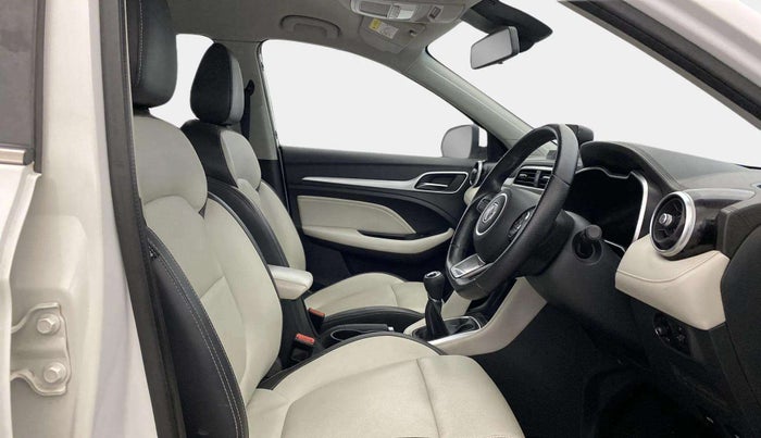 2022 MG ASTOR SMART EX 1.5 MT, Petrol, Manual, 50,795 km, Right Side Front Door Cabin