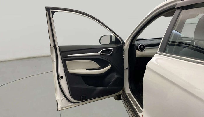 2022 MG ASTOR SMART EX 1.5 MT, Petrol, Manual, 50,795 km, LHS Front Door