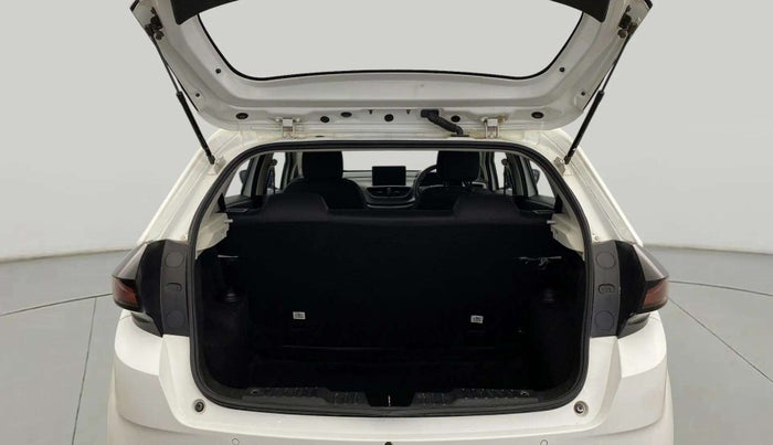 2023 Tata ALTROZ XE PETROL, Petrol, Manual, 12,235 km, Boot Inside