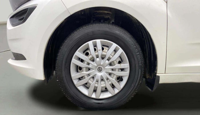 2023 Tata ALTROZ XE PETROL, Petrol, Manual, 12,235 km, Left Front Wheel