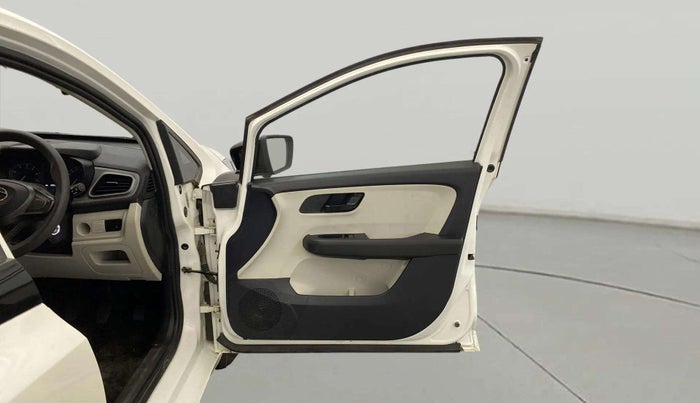 2023 Tata ALTROZ XE PETROL, Petrol, Manual, 12,235 km, RHS Front Door