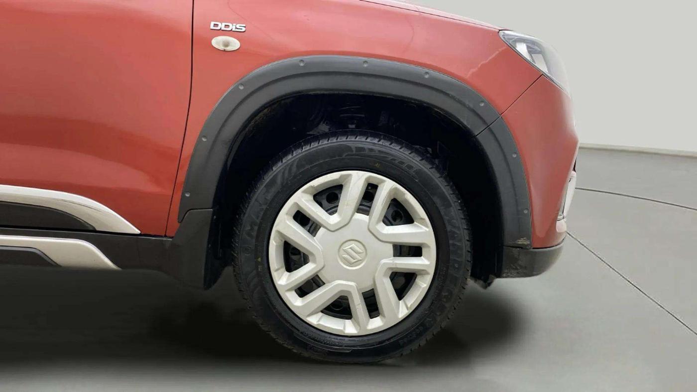 2017 Maruti Vitara Brezza VDI (O), Diesel, Manual, 75,239 km, Right Front Wheel