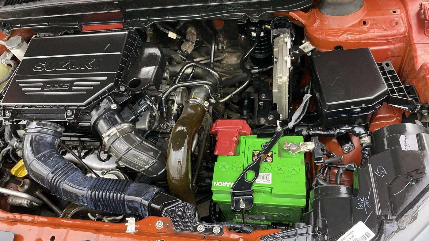 2017 Maruti Vitara Brezza VDI (O), Diesel, Manual, 75,239 km, Engine View - Left