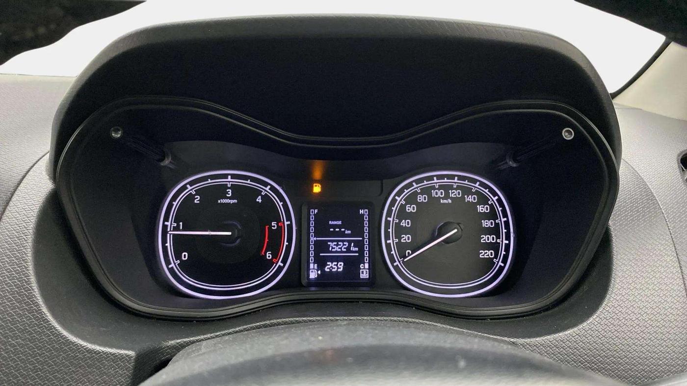 2017 Maruti Vitara Brezza VDI (O), Diesel, Manual, 75,239 km, Odometer Image