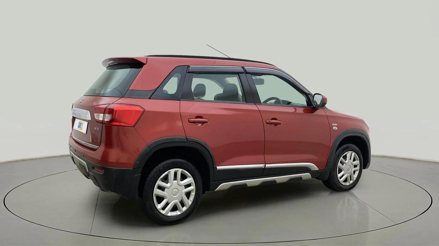 2017 Maruti Vitara Brezza VDI (O), Diesel, Manual, 75,239 km, Right Back Diagonal