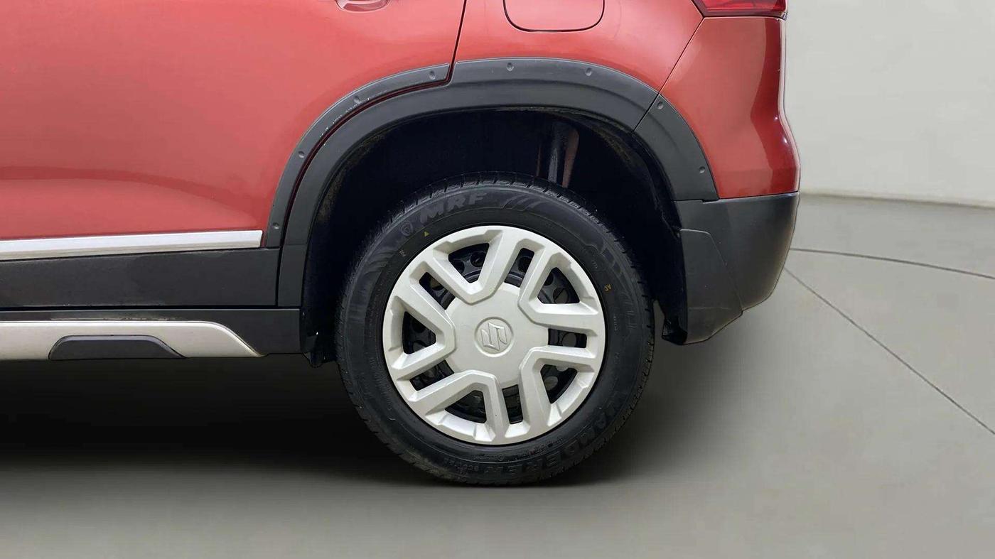 2017 Maruti Vitara Brezza VDI (O), Diesel, Manual, 75,239 km, Left Rear Wheel