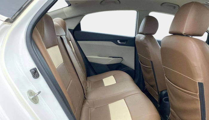 2018 Hyundai Verna 1.4 E PETROL, Petrol, Manual, 63,685 km, Right Side Rear Door Cabin