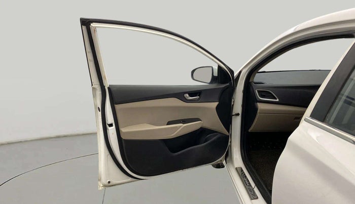 2018 Hyundai Verna 1.4 E PETROL, Petrol, Manual, 63,685 km, LHS Front Door