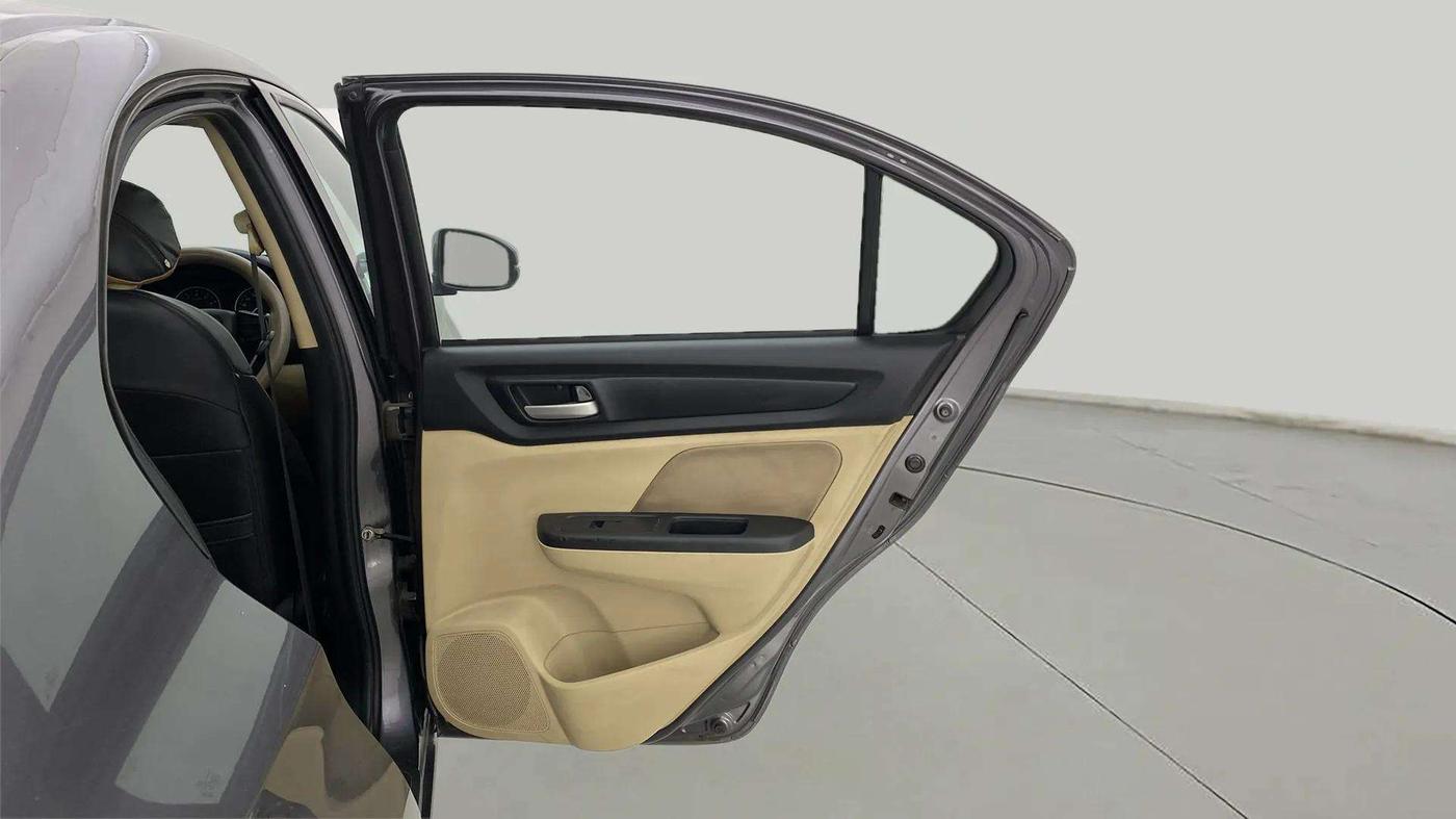 2020 Honda Amaze 1.2L I-VTEC V CVT, CNG, Automatic, 79,046 km, RHS Rear Door