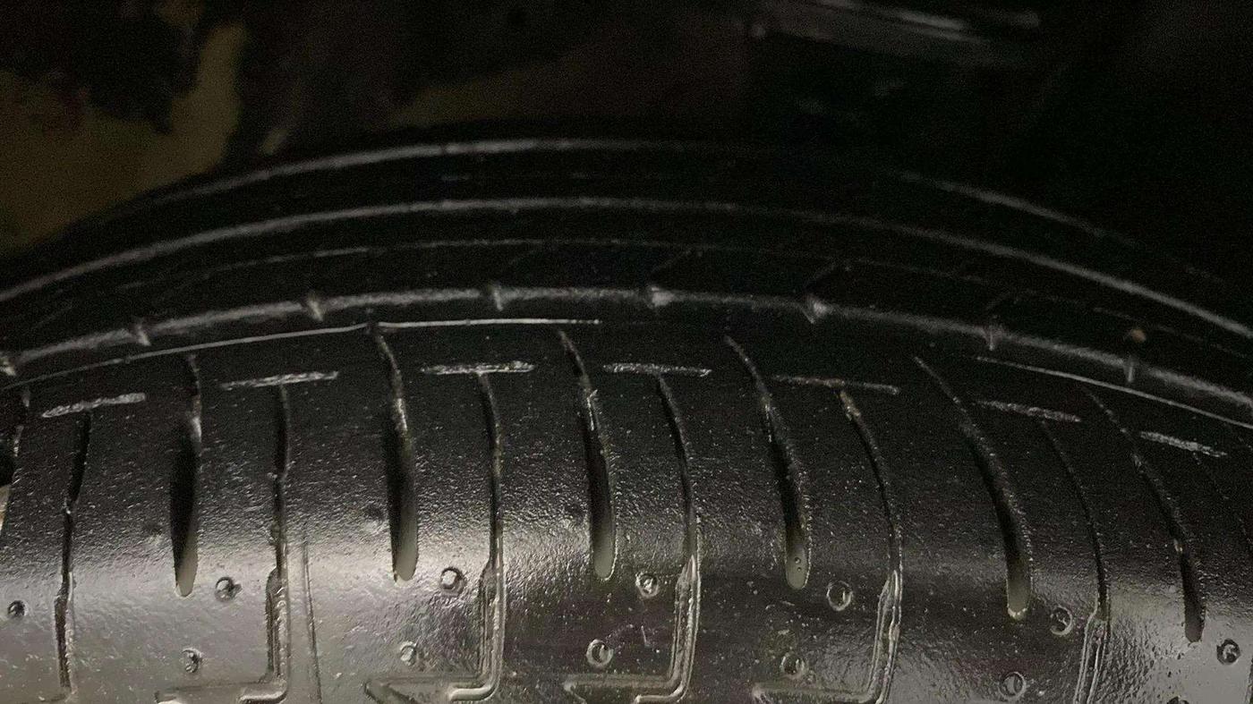 2023 Maruti IGNIS DELTA 1.2, Petrol, Manual, 16,154 km, Right Front Tyre Tread