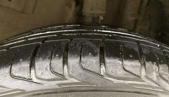 2023 Tata NEXON PURE 1.2 PETROL, Petrol, Manual, 31,914 km, Left Rear Tyre Tread