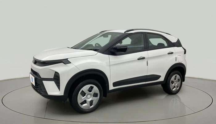 2023 Tata NEXON PURE 1.2 PETROL, Petrol, Manual, 31,914 km, Left Front Diagonal
