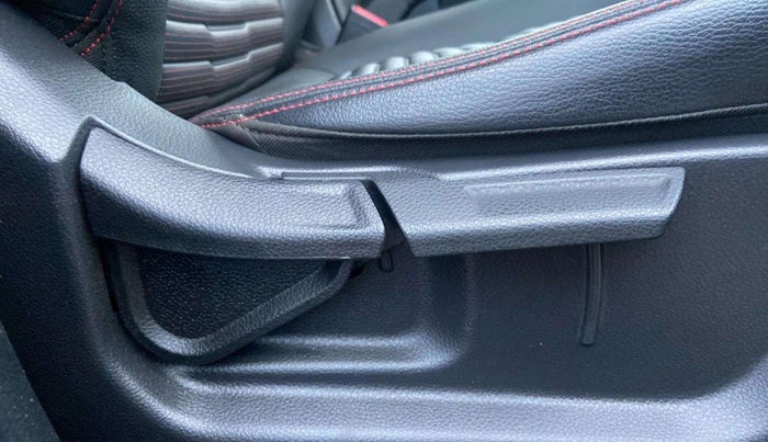 2021 KIA SONET GTX PLUS 1.0 DCT, Petrol, Automatic, 44,333 km, Driver Side Adjustment Panel