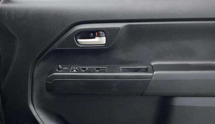 2019 Maruti New Wagon-R VXI 1.2, Petrol, Manual, 35,337 km, Driver Side Door Panels Control