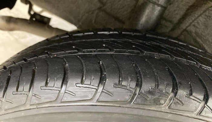 2019 Maruti New Wagon-R VXI 1.2, Petrol, Manual, 35,337 km, Right Rear Tyre Tread