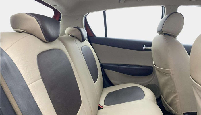 2012 Hyundai i20 ASTA 1.2, Petrol, Manual, 68,120 km, Right Side Rear Door Cabin