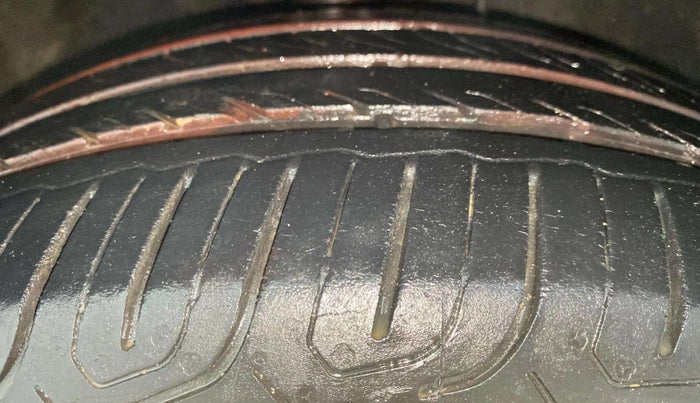 2012 Hyundai i20 ASTA 1.2, Petrol, Manual, 68,120 km, Right Front Tyre Tread