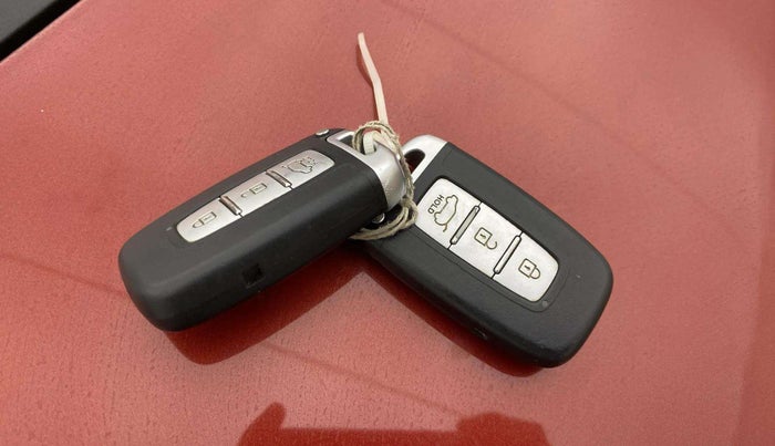 2012 Hyundai i20 ASTA 1.2, Petrol, Manual, 68,120 km, Key Close Up