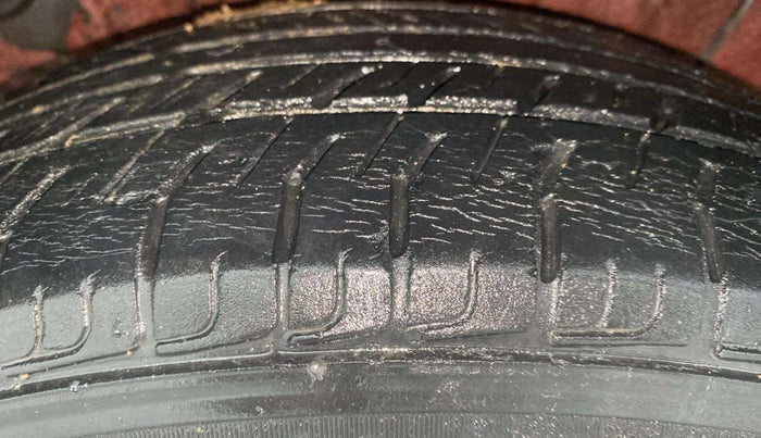 2012 Hyundai i20 ASTA 1.2, Petrol, Manual, 68,120 km, Right Rear Tyre Tread