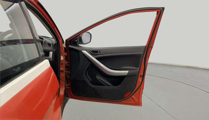 2020 Tata NEXON XM SUNROOF PETROL, Petrol, Manual, 48,309 km, RHS Front Door