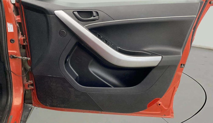 2020 Tata NEXON XM SUNROOF PETROL, Petrol, Manual, 48,309 km, Driver Side Door Panels Control
