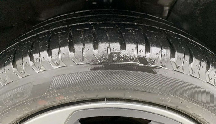 2022 Hyundai Verna S PLUS 1.5 VTVT, Petrol, Manual, 24,703 km, Right Front Tyre Tread