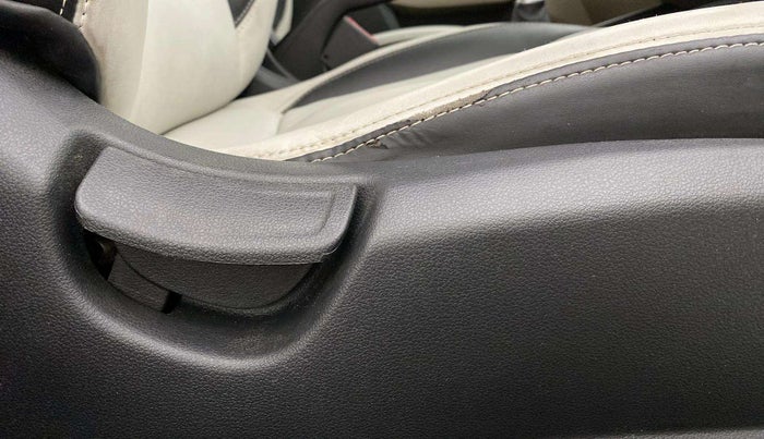 2022 Hyundai Verna S PLUS 1.5 VTVT, Petrol, Manual, 24,703 km, Driver Side Adjustment Panel