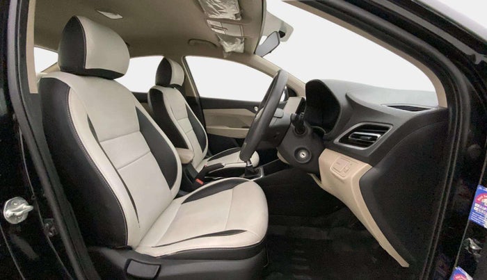 2022 Hyundai Verna S PLUS 1.5 VTVT, Petrol, Manual, 24,703 km, Right Side Front Door Cabin