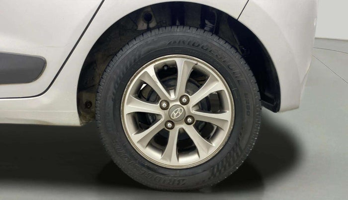 2015 Hyundai Grand i10 ASTA (O) 1.2 KAPPA VTVT, Petrol, Manual, 73,887 km, Left Rear Wheel