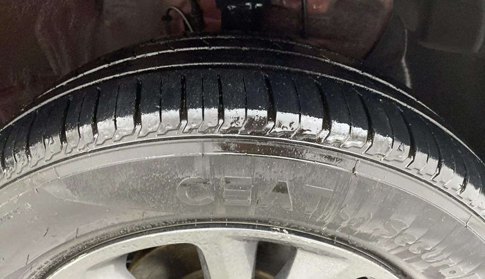 2018 Hyundai Elite i20 ASTA 1.2, Petrol, Manual, 60,423 km, Right Front Tyre Tread