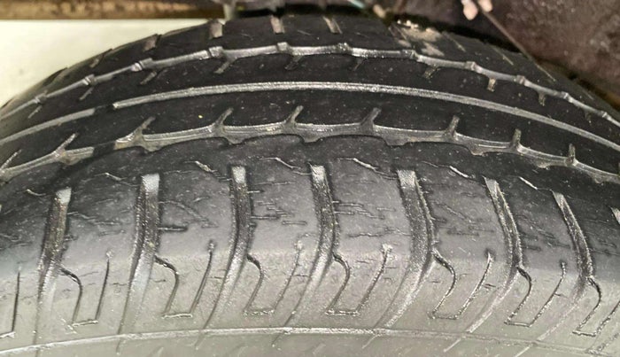 2018 Datsun Go Plus T, Petrol, Manual, 28,123 km, Right Rear Tyre Tread