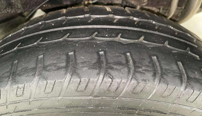 2018 Datsun Go Plus T, Petrol, Manual, 28,123 km, Left Rear Tyre Tread