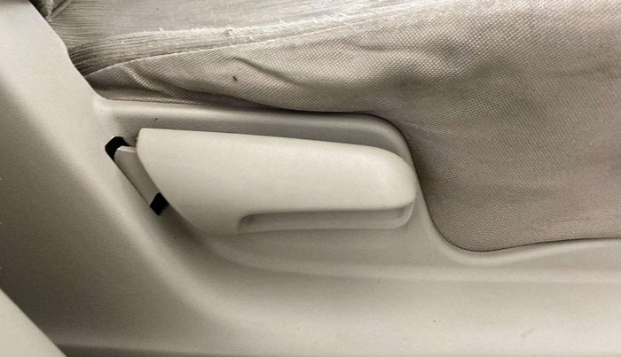 2015 Maruti Ertiga VXI, Petrol, Manual, 78,196 km, Driver Side Adjustment Panel