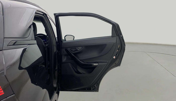 2024 Tata NEXON CREATIVE + SUNROOF 1.2 PETROL, Petrol, Manual, 2,321 km, RHS Rear Door
