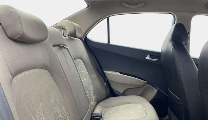 2015 Hyundai Xcent S 1.2, Petrol, Manual, 76,402 km, Right Side Rear Door Cabin