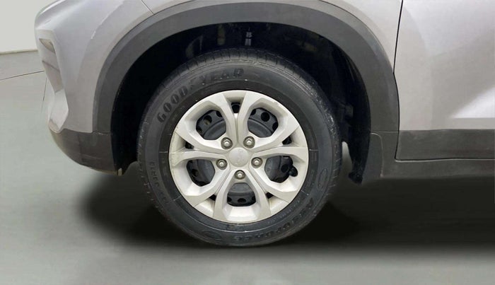 2021 KIA SONET HTE 1.2, Petrol, Manual, 23,095 km, Left Front Wheel