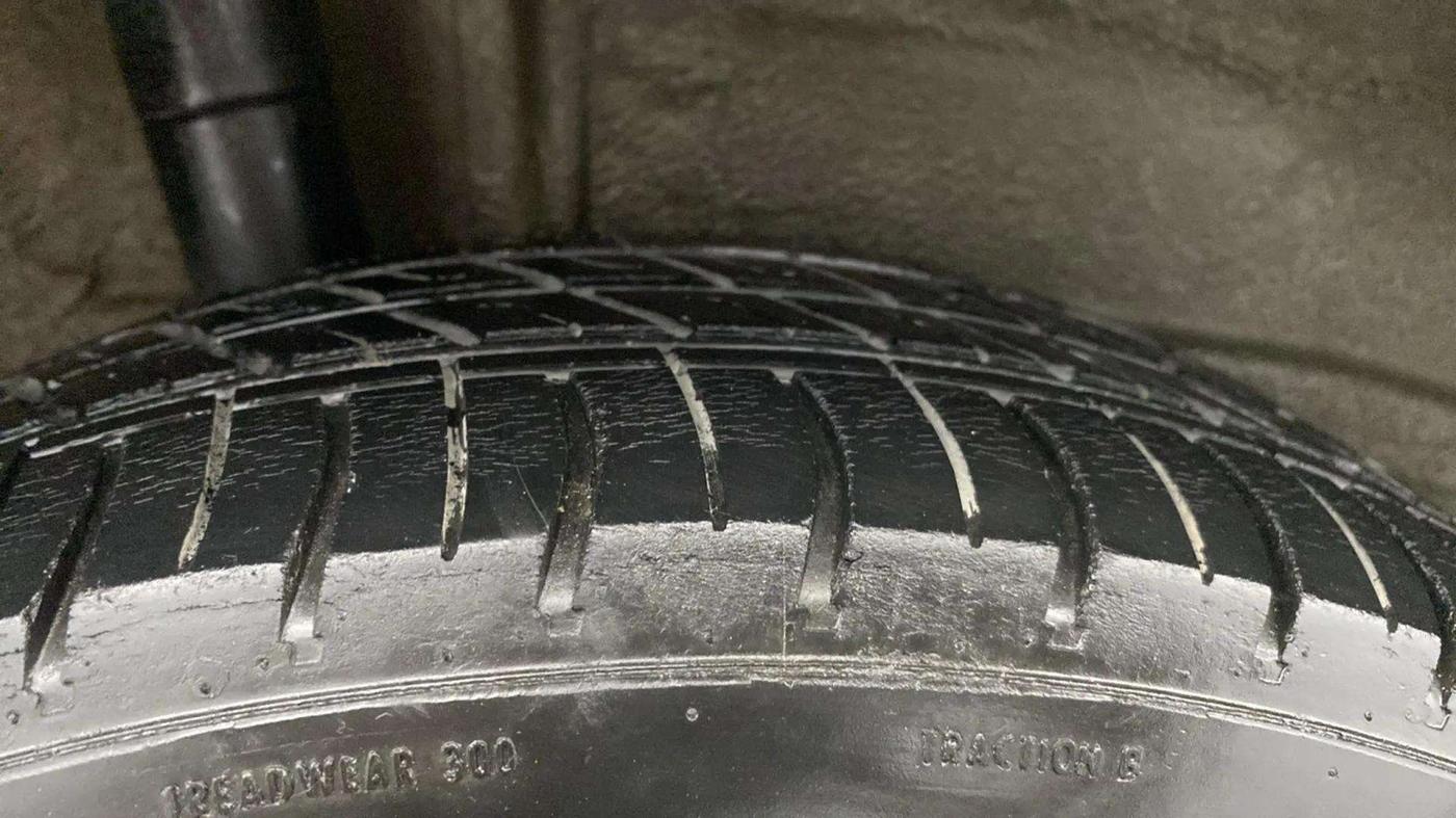 2019 Maruti New Wagon-R ZXI 1.2 AMT, Petrol, Automatic, 65,367 km, Right Rear Tyre Tread