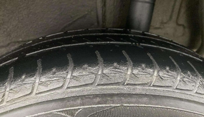 2019 Maruti New Wagon-R ZXI 1.2 AMT, Petrol, Automatic, 65,337 km, Left Front Tyre Tread