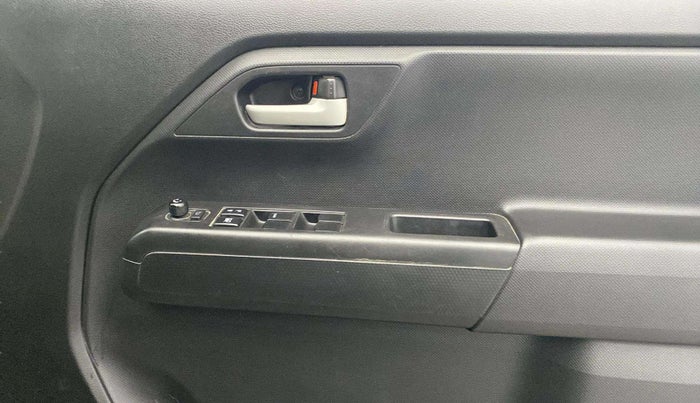 2019 Maruti New Wagon-R ZXI 1.2 AMT, Petrol, Automatic, 65,337 km, Driver Side Door Panels Control