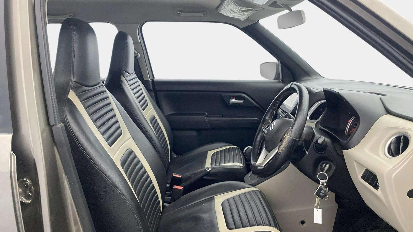 2019 Maruti New Wagon-R ZXI 1.2 AMT, Petrol, Automatic, 65,367 km, Right Side Front Door Cabin