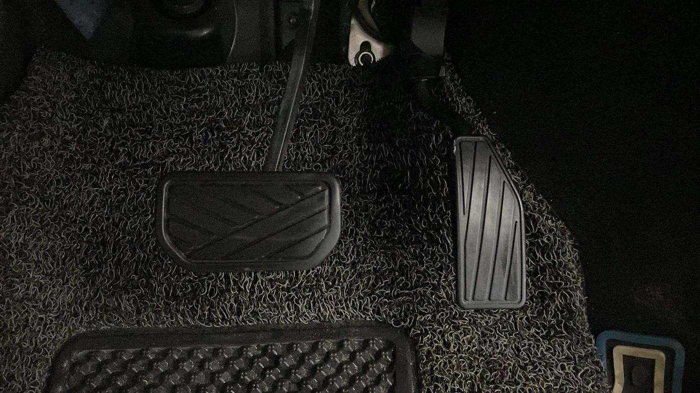 2019 Maruti New Wagon-R ZXI 1.2 AMT, Petrol, Automatic, 65,367 km, Pedals
