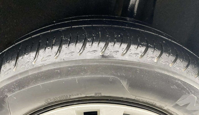 2020 Maruti Baleno DELTA PETROL 1.2, Petrol, Manual, 61,305 km, Left Rear Tyre Tread