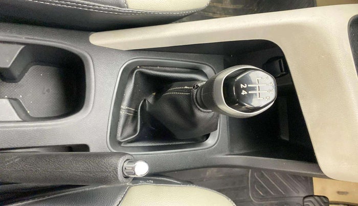 2024 Nissan MAGNITE XE, Petrol, Manual, 20,960 km, Gear Lever