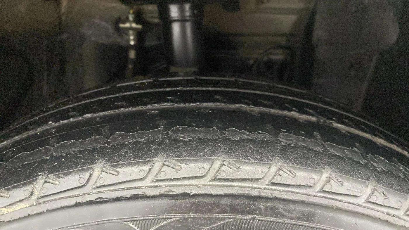 2018 Datsun Go Plus T(O), Petrol, Manual, 35,668 km, Right Front Tyre Tread