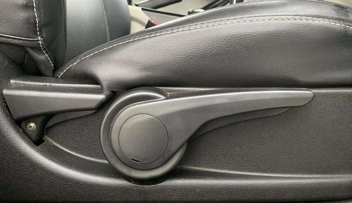 2021 Tata NEXON XZA PLUS SUNROOF DIESEL, Diesel, Automatic, 46,507 km, Driver Side Adjustment Panel