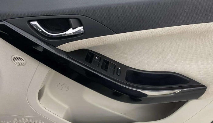 2021 Tata NEXON XZA PLUS SUNROOF DIESEL, Diesel, Automatic, 46,507 km, Driver Side Door Panels Control